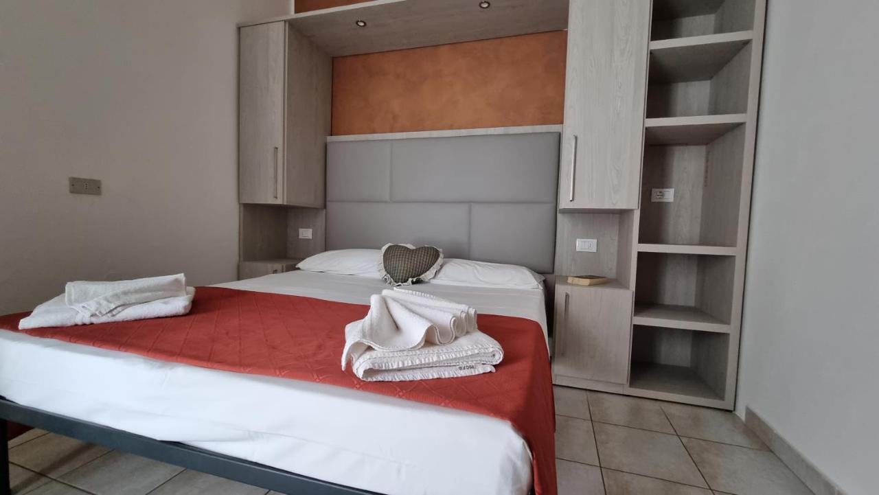 Hotel Costanza 체제나티코 외부 사진